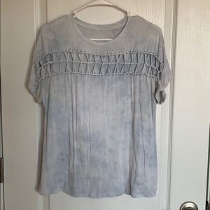 Short sleeved shirt with tied detail